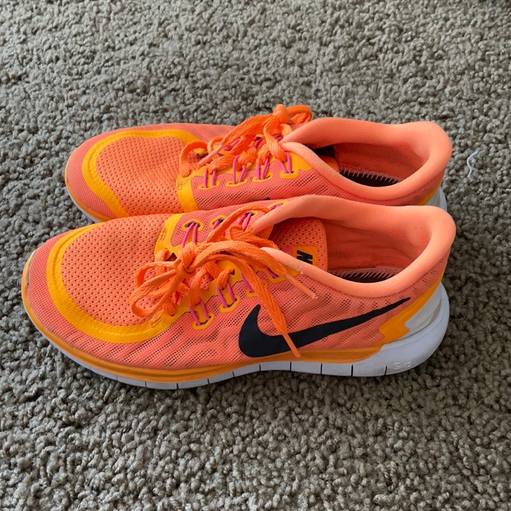 Nike free runs